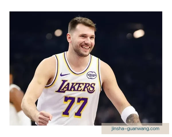 东契奇首节狂砍17分惊艳全场 生涯5000分里程碑轻松解锁